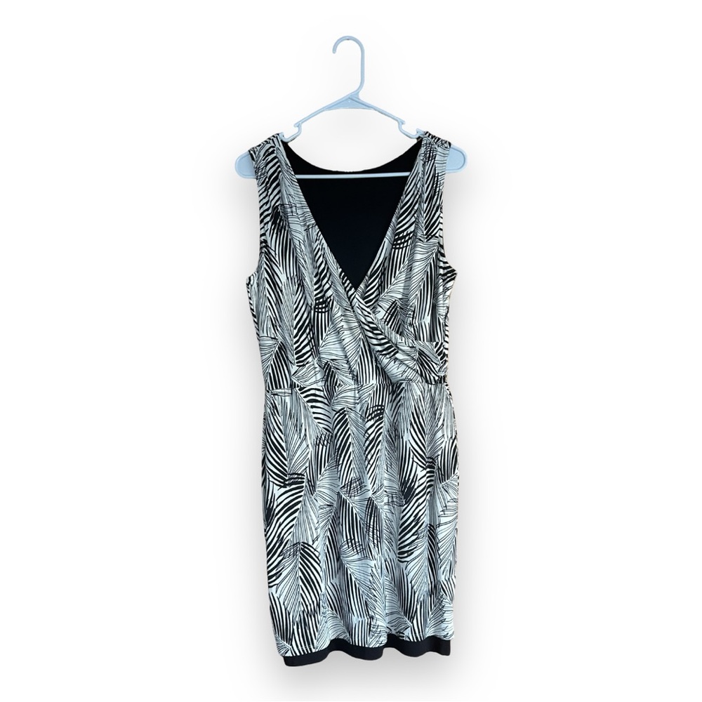 Tart Large Black and White Leaf Dress